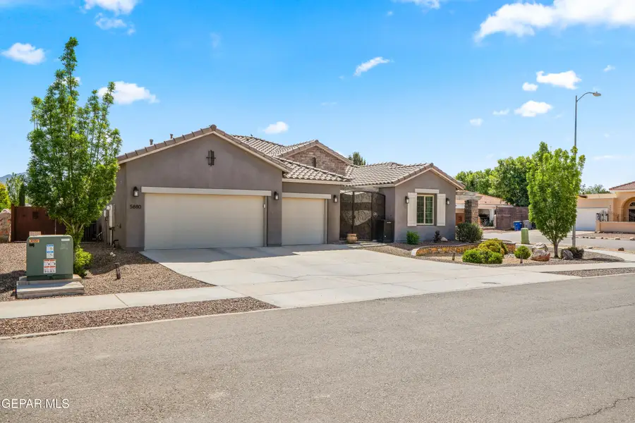 5880 Valle De Paz Avenue, El Paso, TX 79932 - #3