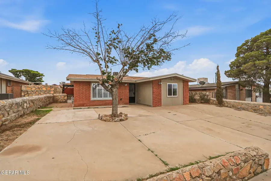11876 Jim Ferriell Drive, El Paso, TX 79936 - #2