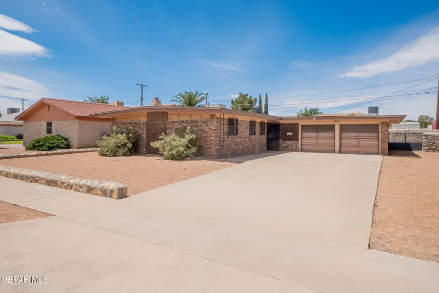 3217 Shetland Road, El Paso, TX 79925 - #2