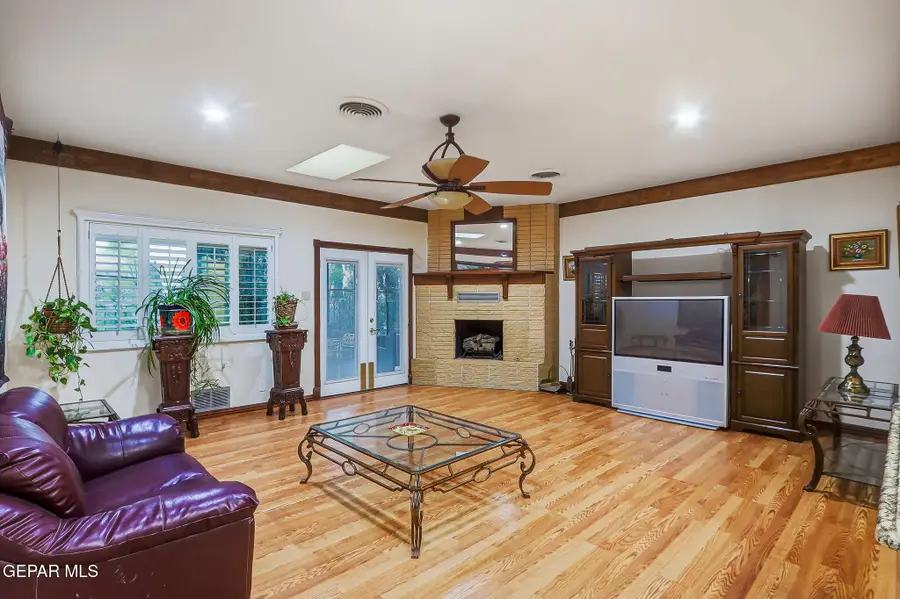4209 Park Hill Drive, El Paso, TX 79902 - #3