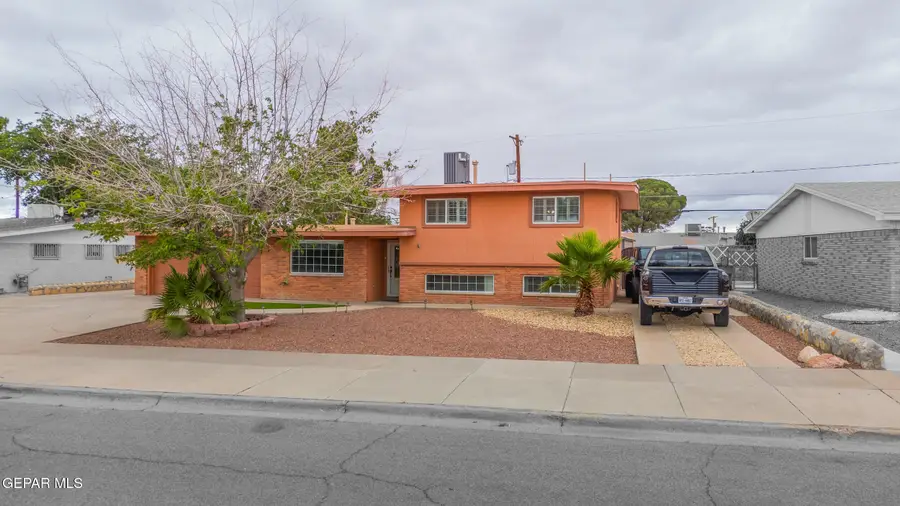 10217 Singapore Avenue, El Paso, TX 79925 - #2