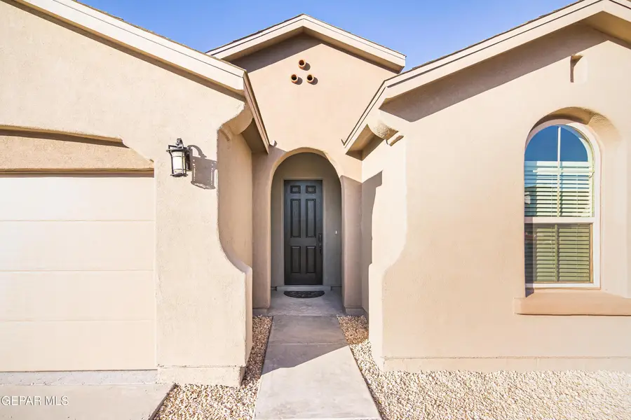 864 Via Glorieta, Sunland Park, NM 88063 - #2