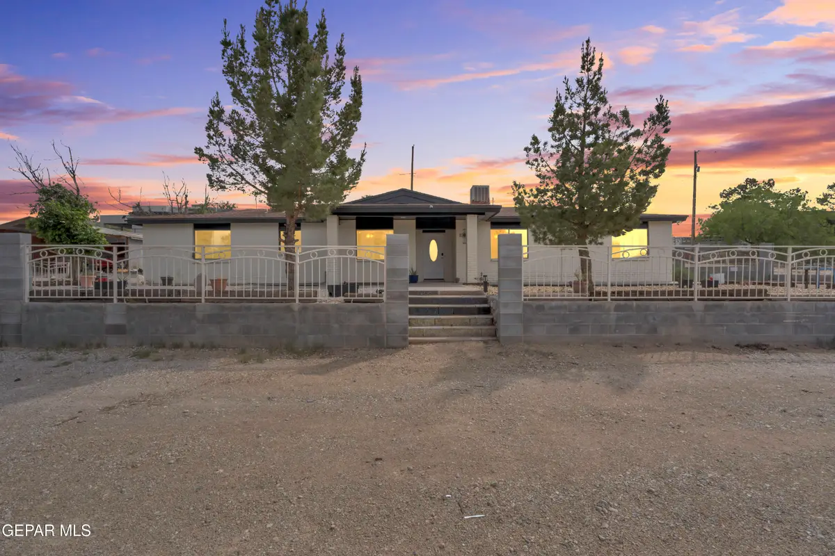943 Quail Mesa Drive, Socorro, TX 79927 - #1