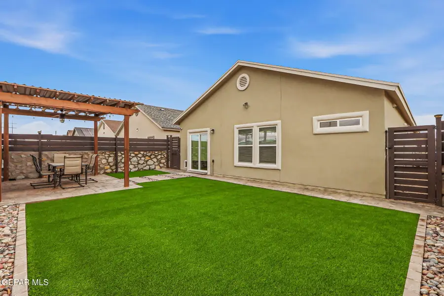 5017 Margarita Talamantes, El Paso, TX 79938 - #3