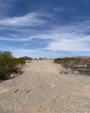 17399 Hueco Mountain Road, El Paso, TX 79938