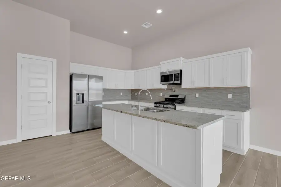 51106 Sand Verbena Avenue, El Paso, TX 79934 - #3