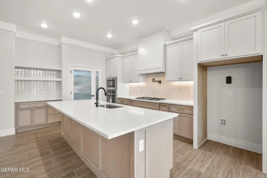 536 Paseo De La Reina Street, El Paso, TX 79928 - #2