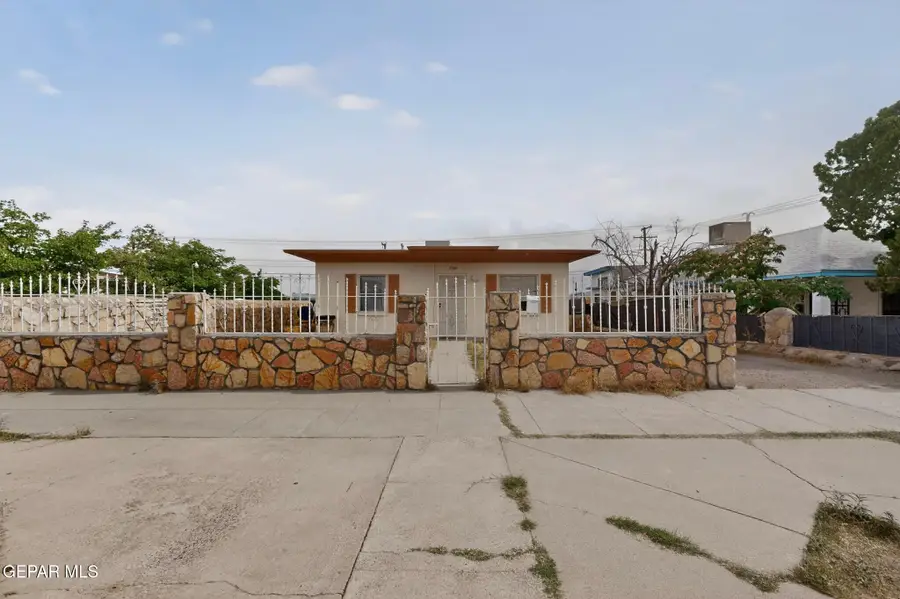 3304 Hamilton Avenue, El Paso, TX 79930 - #3