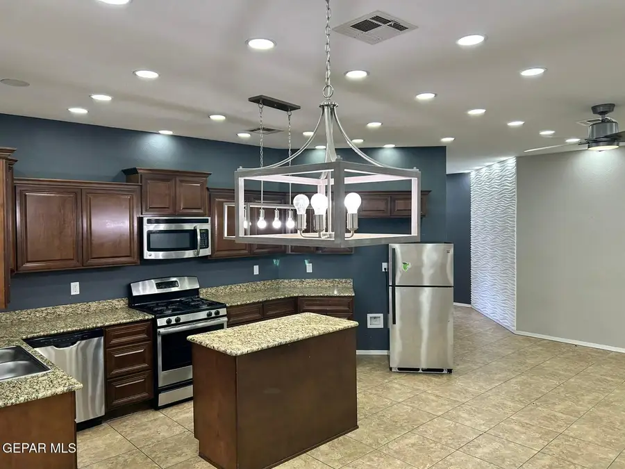 12253 Gaudi Way, El Paso, TX 79938 - #3