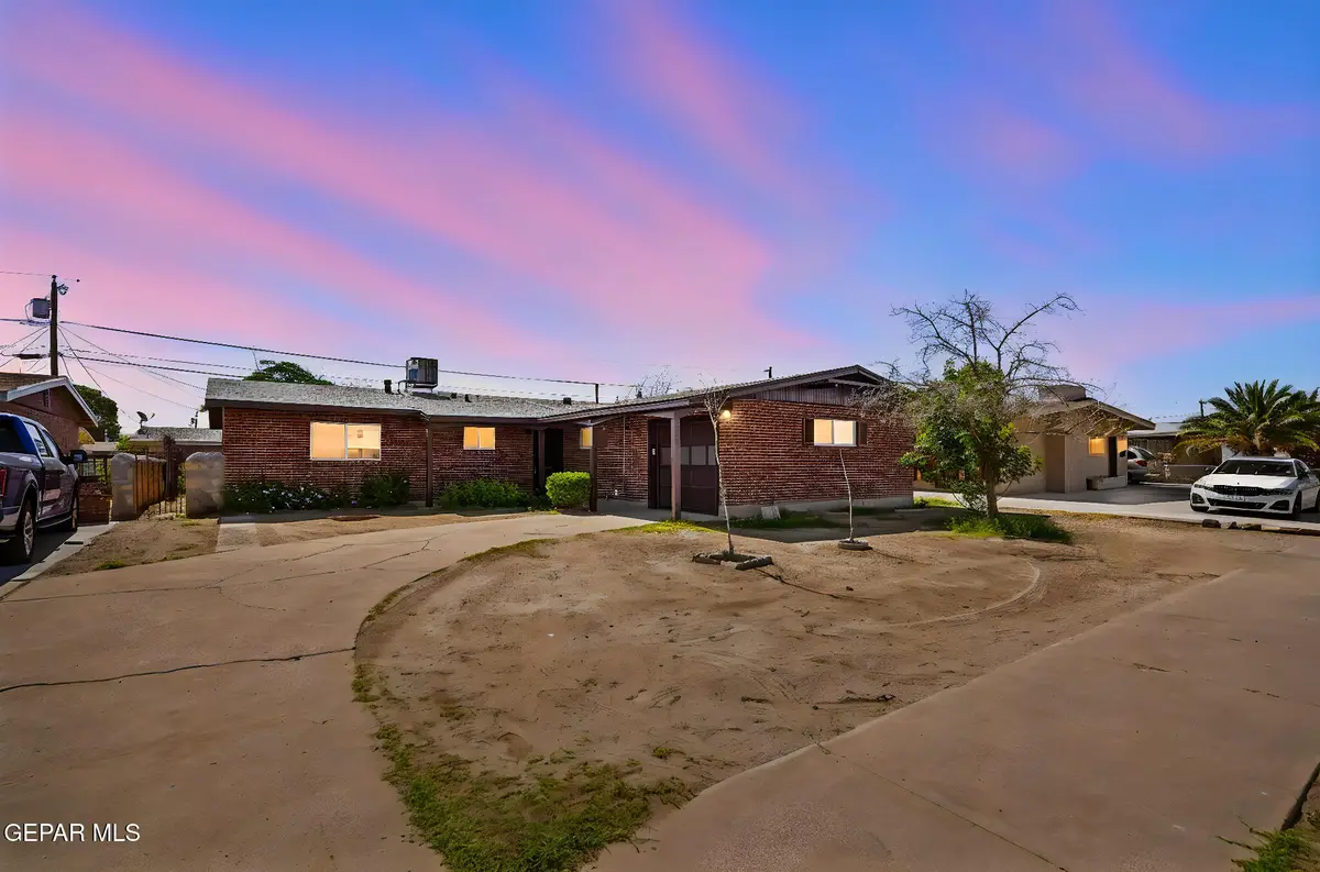 468 Borrett Street, El Paso, TX 79907 - #1