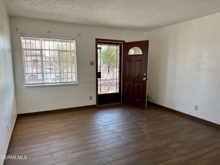 5205 Flower Drive, El Paso, TX 79905 - #2