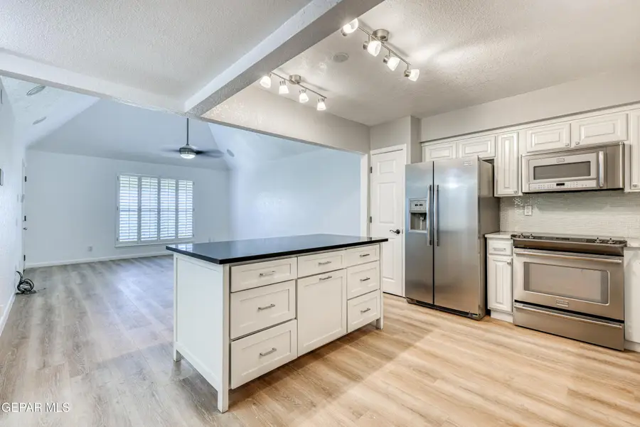 4433 N Stanton Street #E 316, El Paso, TX 79902 - #2