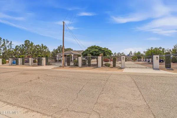 11670 Flor Del Rio Street, Socorro, TX 79927