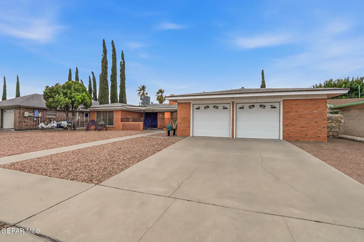 1840 Octubre Drive, El Paso, TX 79935 - #1