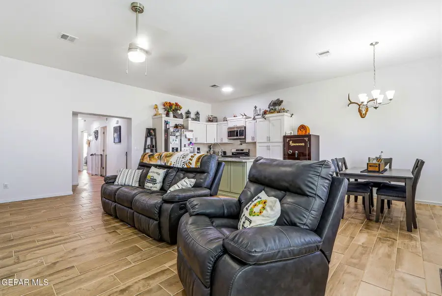 776 Paseo Dulce Avenue, Horizon City, TX 79928 - #3