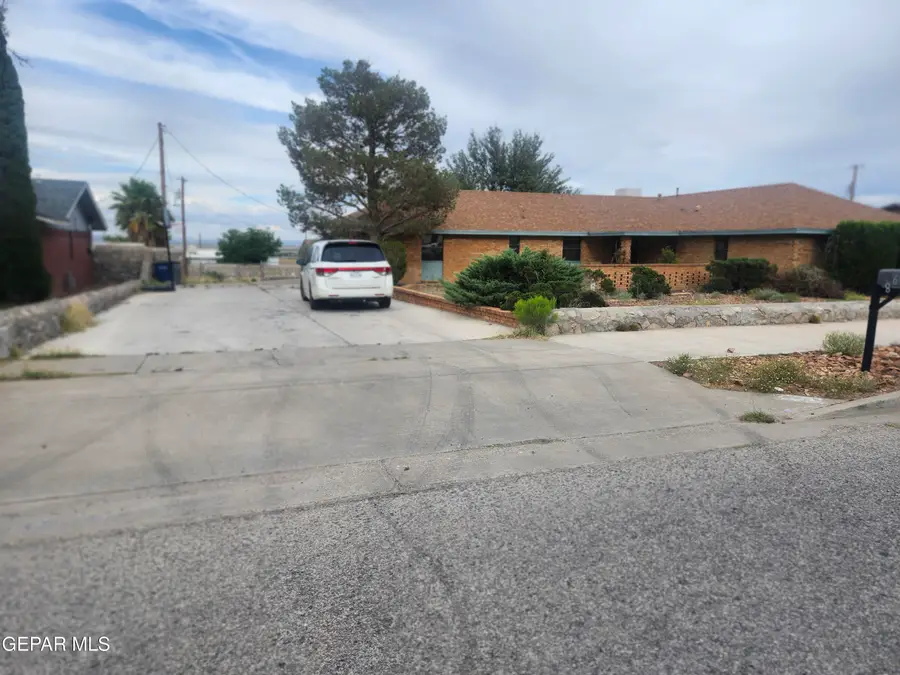 8600 Leo Street, El Paso, TX 79904 - #2