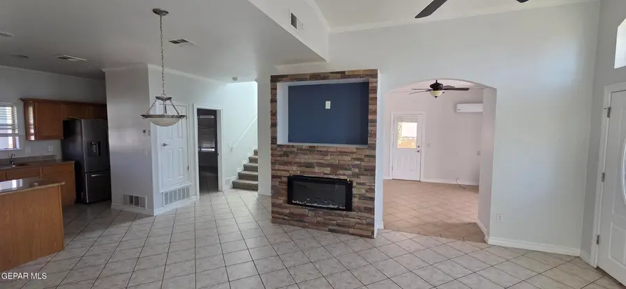 300 Horizon View Drive, Horizon City, TX 79928 - #3
