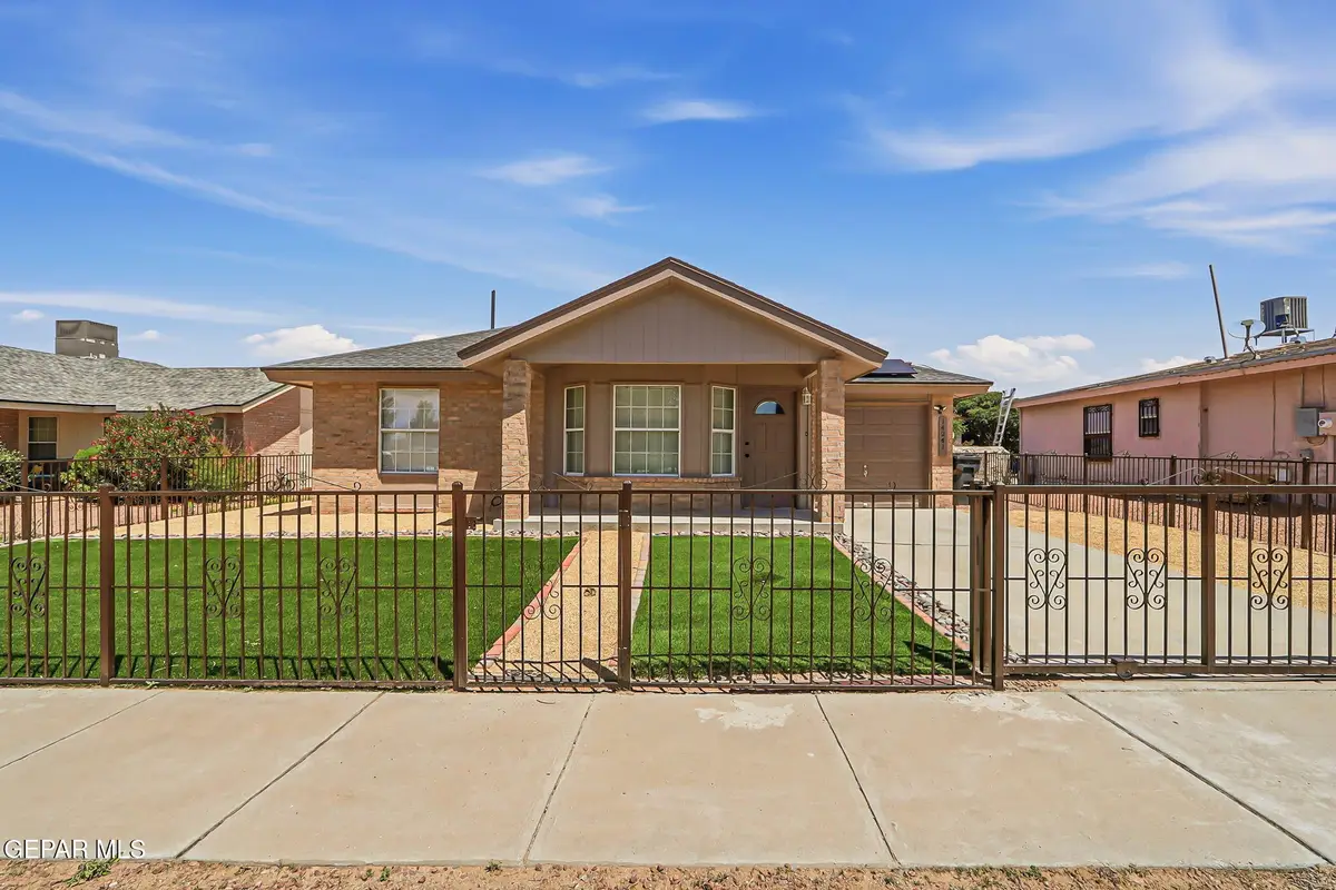 14241 Thayer Pease Avenue, Horizon City, TX 79928 - #1
