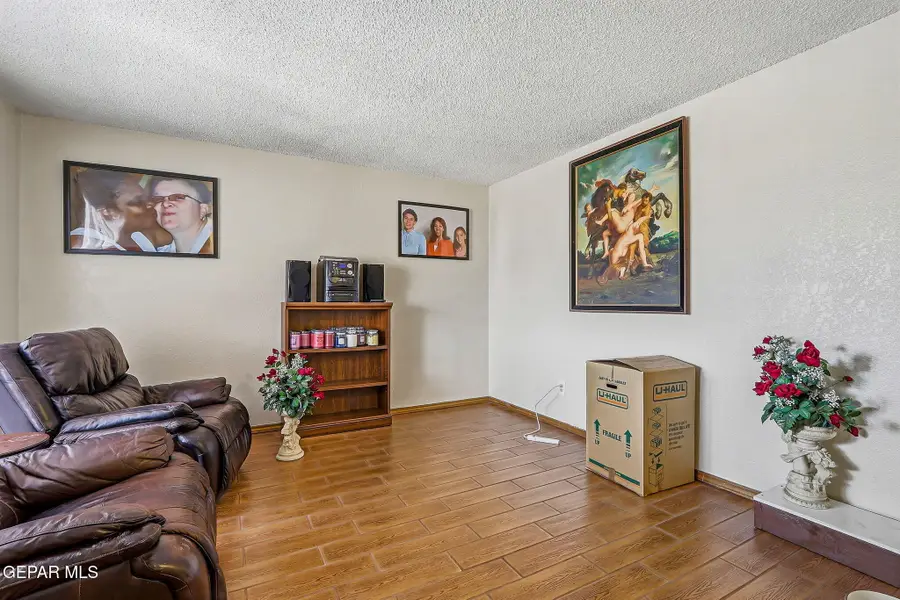 4520 Maj Sprague Avenue, El Paso, TX 79924 - #3