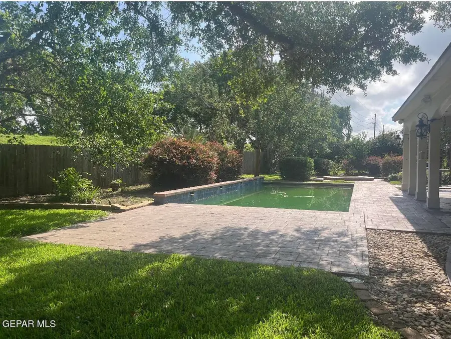 4202 Saint Michaels Court, Sugar Land, TX 99999 - #2