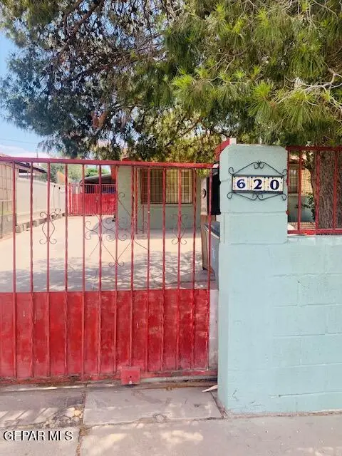 620 N Clark Drive, El Paso, TX 79905