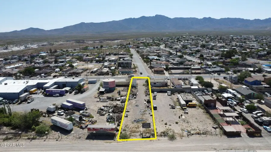 8136 N Desert Boulevard, Canutillo, TX 79835 - #2