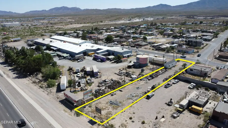 8136 N Desert Boulevard, Canutillo, TX 79835 - #3