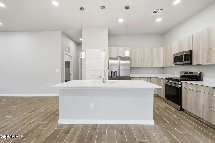 4816 Titanic Avenue, El Paso, TX 79904 - #3