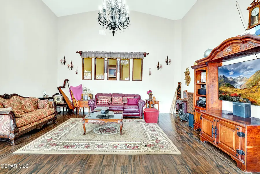 19600 Gary Lee Avenue, El Paso, TX 79938 - #3