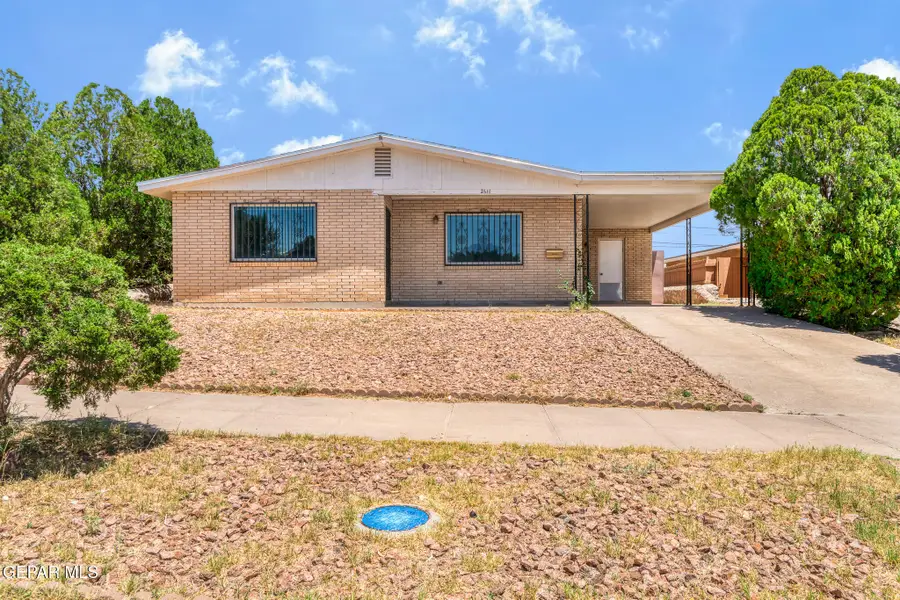 2611 Jefferson Avenue, El Paso, TX 79930 - #2