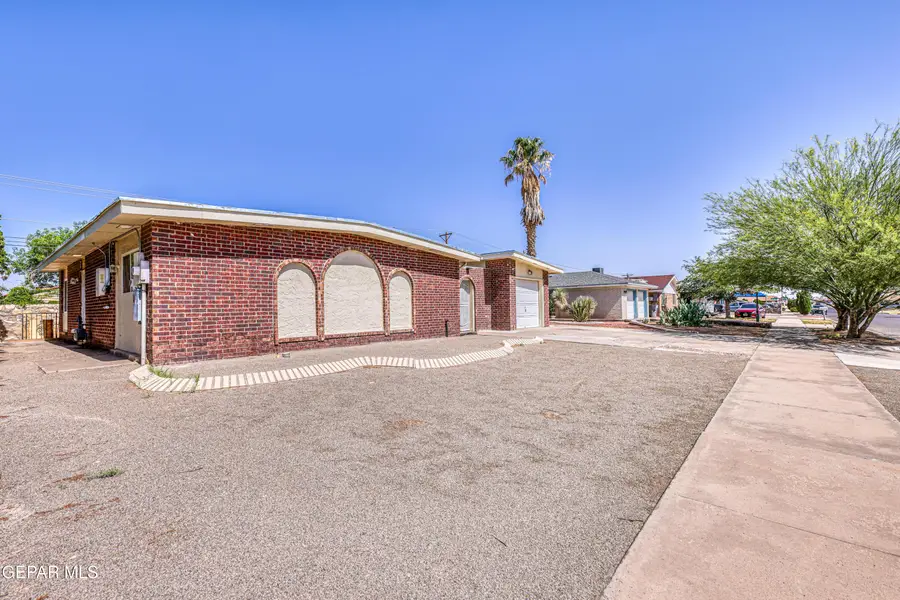 3453 E Glen Drive, El Paso, TX 79936 - #3