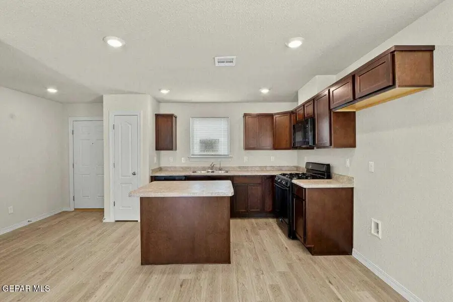 14245 Banana Yucca Avenue, Horizon City, TX 79928 - #3