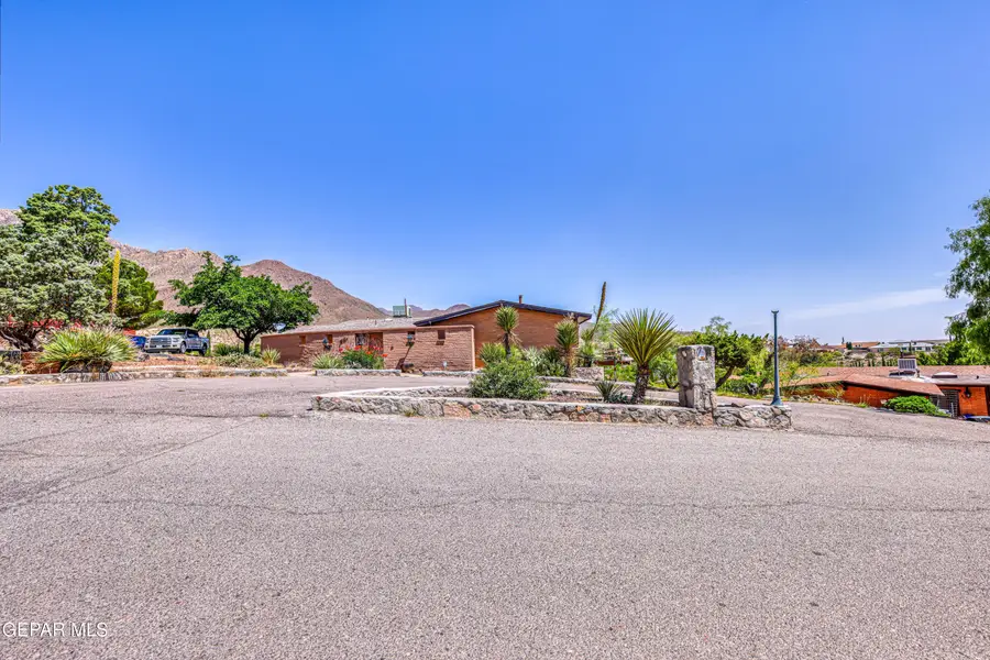 2825 Titanic Avenue, El Paso, TX 79904 - #3
