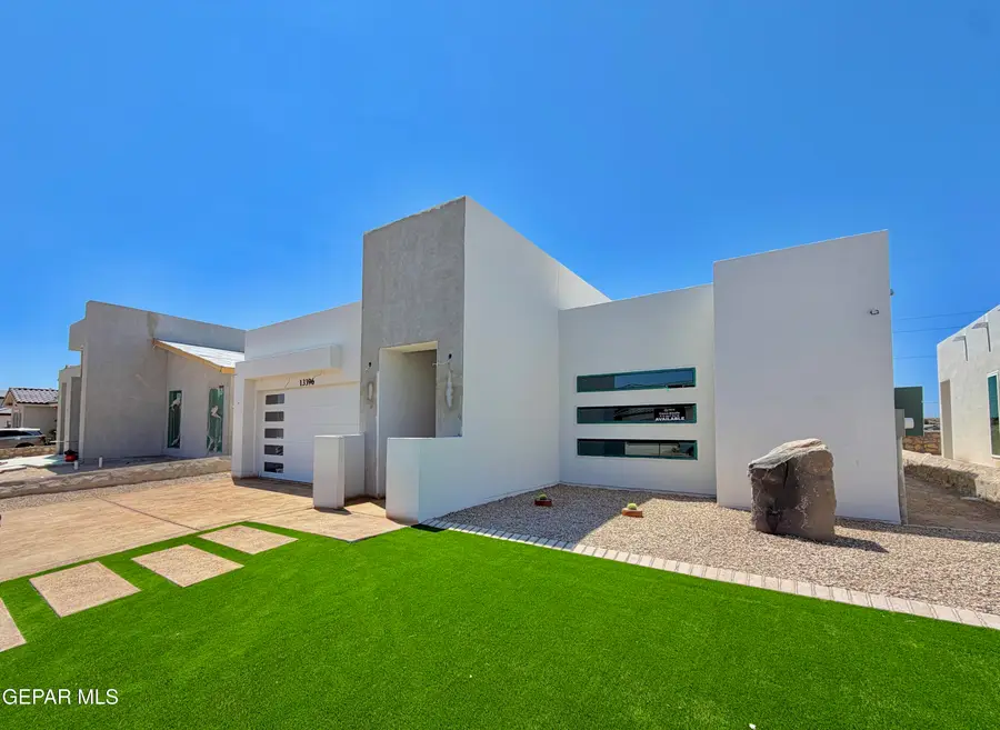 13396 Emerald Glass Drive, Horizon City, TX 79928 - #2