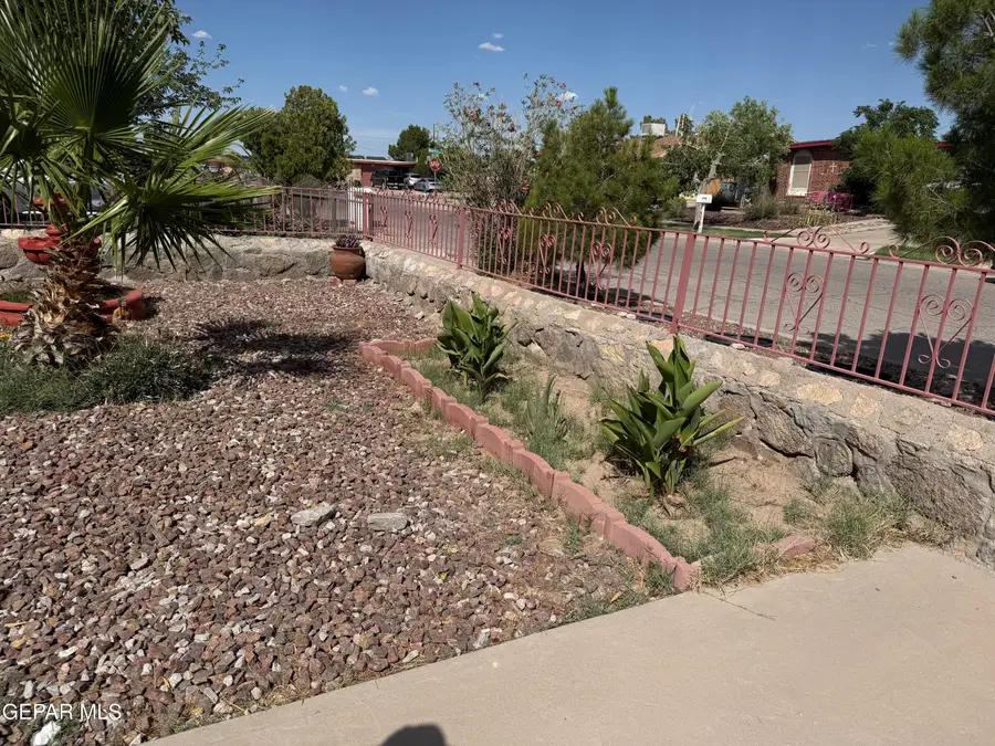 355 Valle Sereno Drive, El Paso, TX 79907 - #3