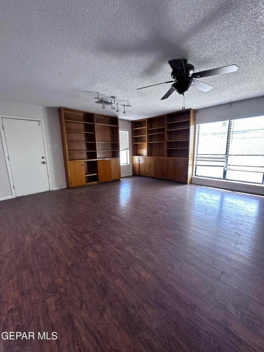 404 E Hague Road, El Paso, TX 79902 - #3