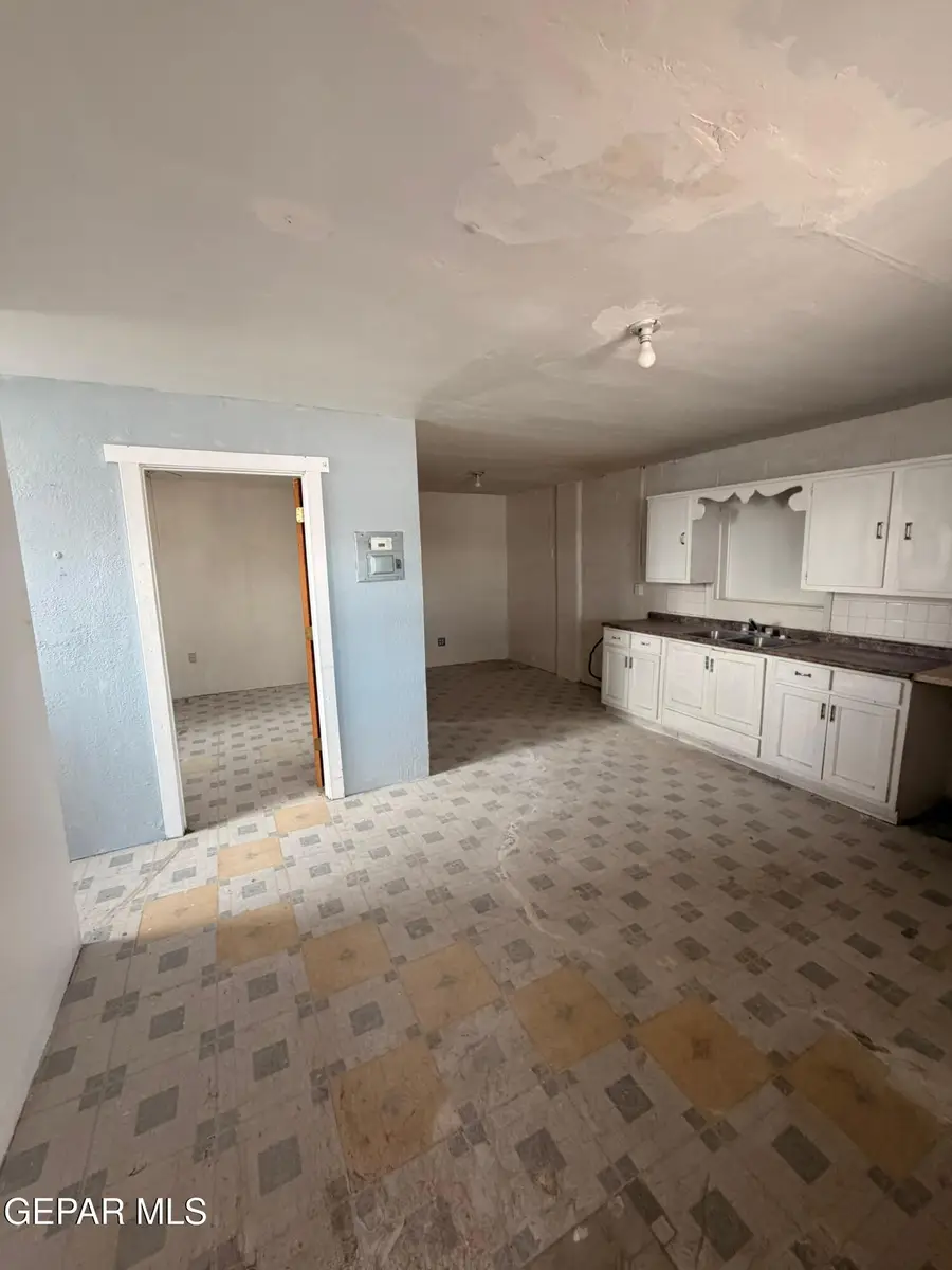 155 S Harris Street, El Paso, TX 79907 - #3