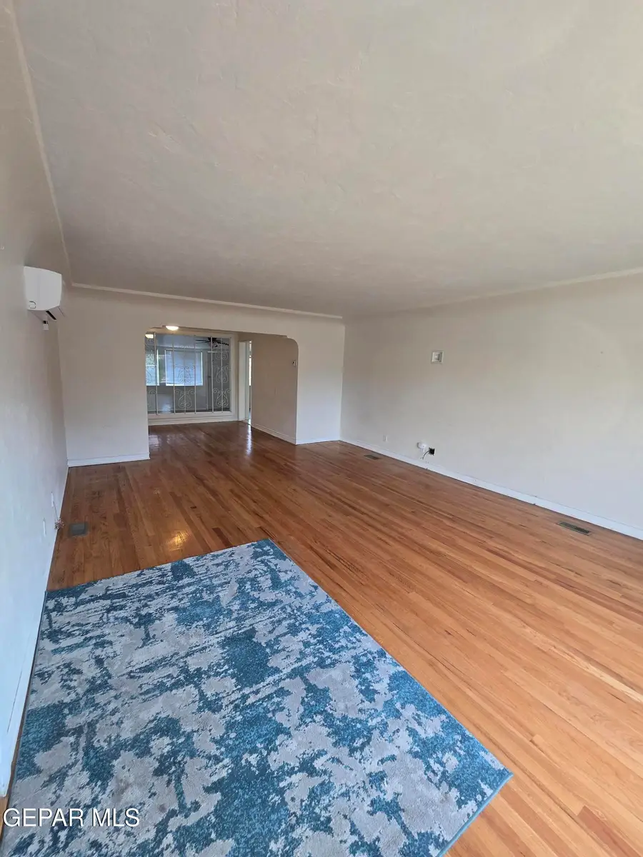 3704 Mckinley Avenue, El Paso, TX 79930 - #3