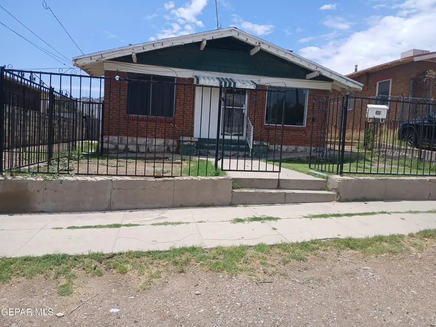 1813 N Stevens Street, El Paso, TX 79903 - #2