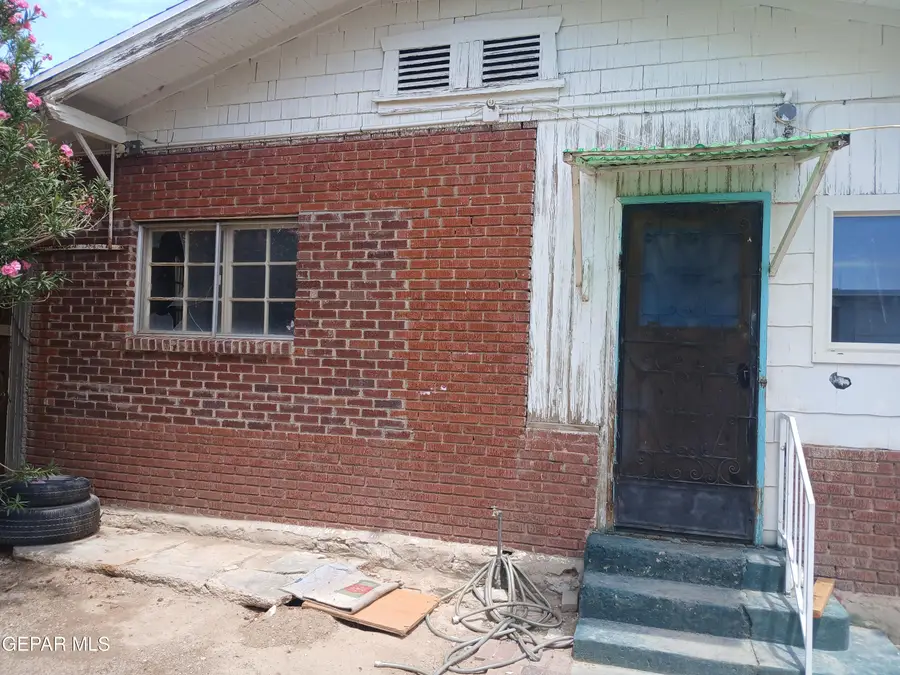 1813 N Stevens Street, El Paso, TX 79903 - #3