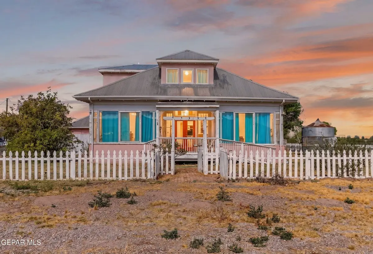 1401 Higuera Avenue, Tularosa, NM 99999 - #1