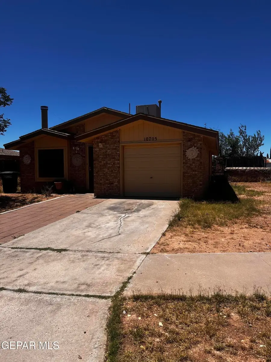 10705 Rhyolite Drive, El Paso, TX 79924 - #2
