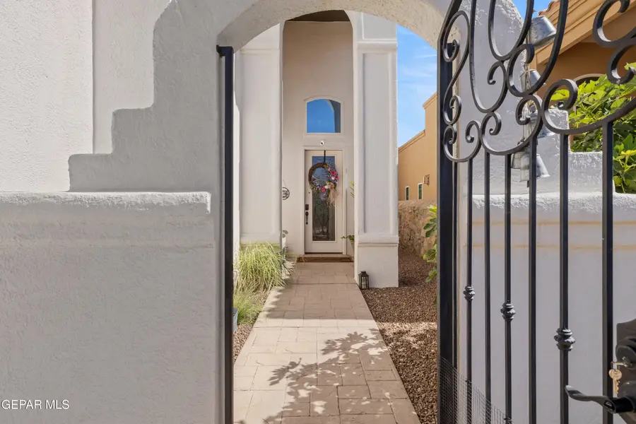 3681 Grand Cayman Lane, El Paso, TX 79936 - #3