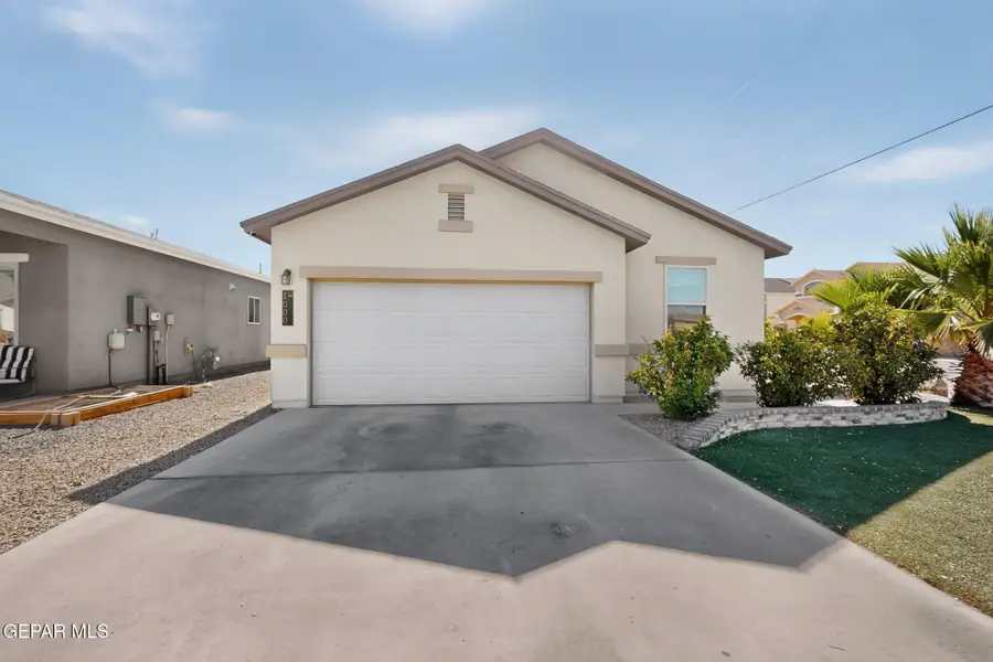 1000 Skyblazer Place, Horizon City, TX 79928 - #3