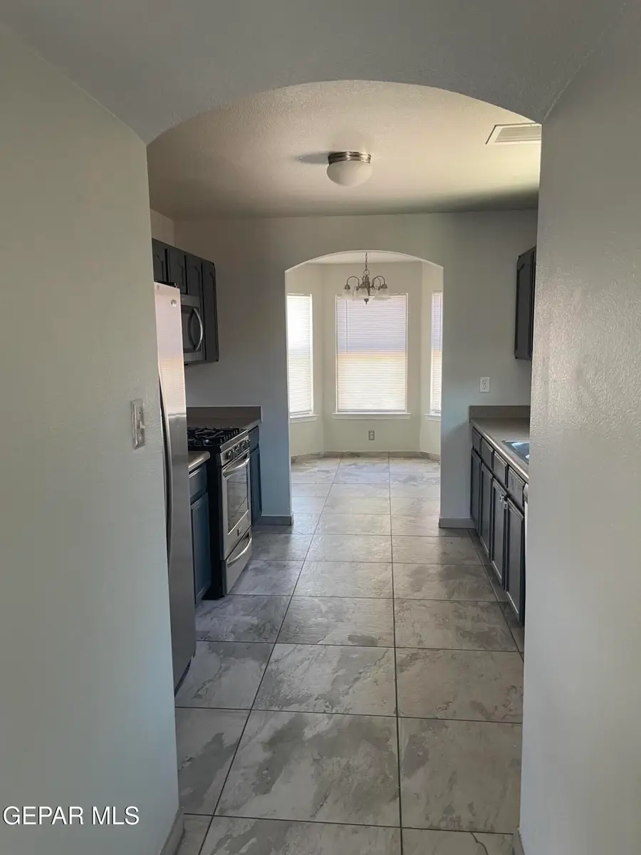 4025 Hueco Valley Drive, El Paso, TX 79938 - #3