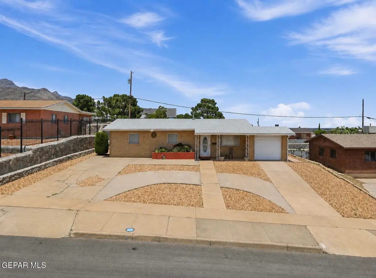 3505 Volcanic Avenue, El Paso, TX 79904 - #1