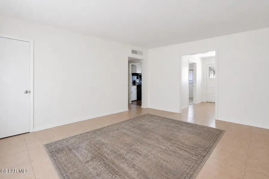 3505 Volcanic Avenue, El Paso, TX 79904 - #3