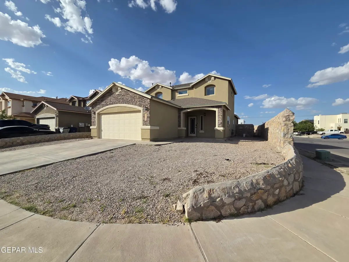 3800 Loma Jacinto, El Paso, TX 79938 - #1
