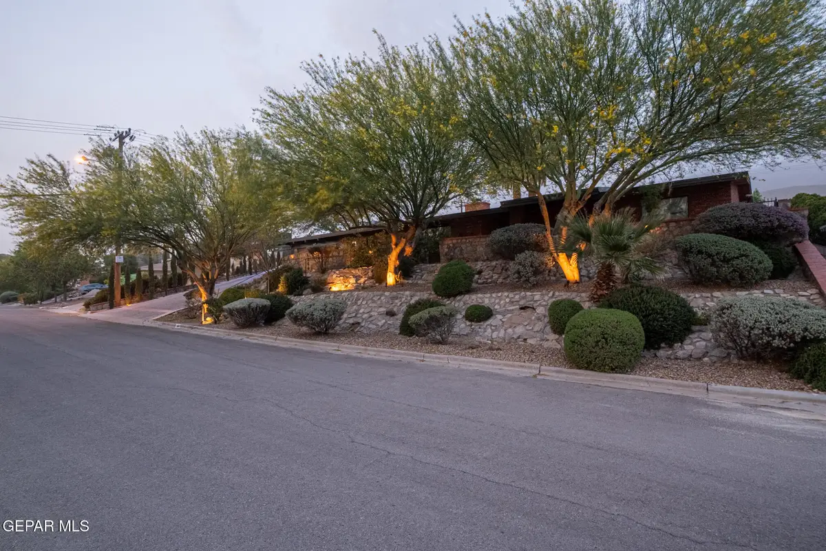 4006 Flamingo Drive, El Paso, TX 79902 - #1
