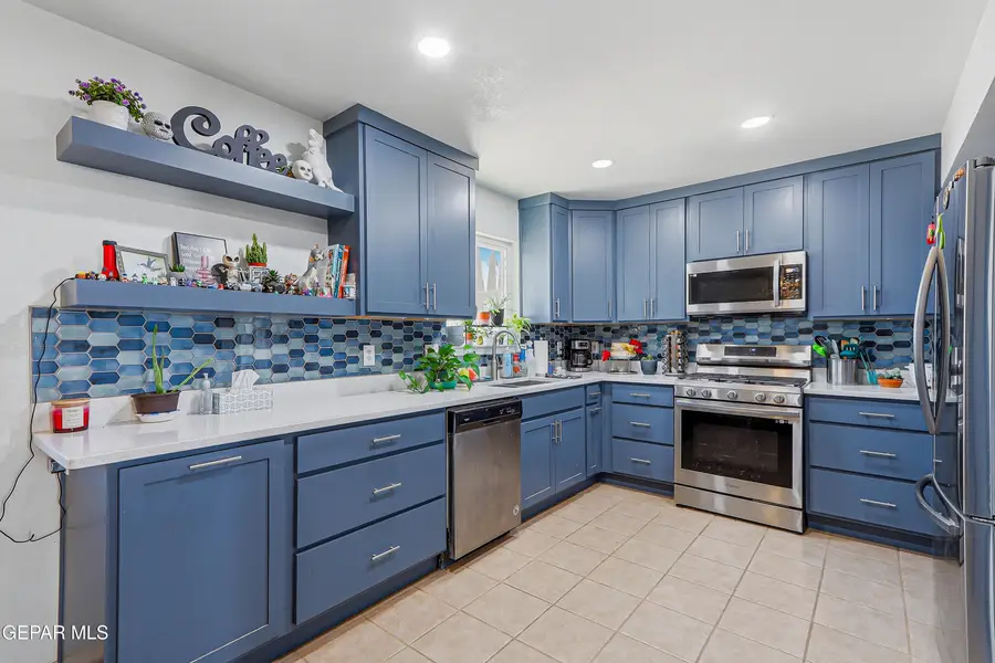 376 Rio Dulce Avenue, El Paso, TX 79932 - #3